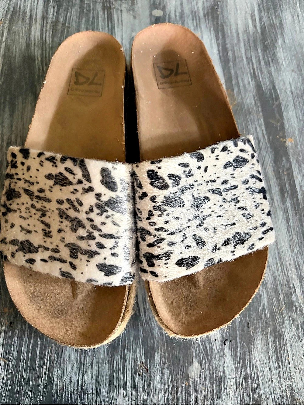Dirty Laundry Coastline Pony Sandal Animal Print Sandals US 8